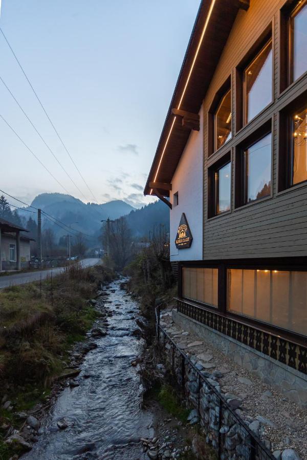 Hotel Ranger Chalet Moeciu De Sus Exterior foto